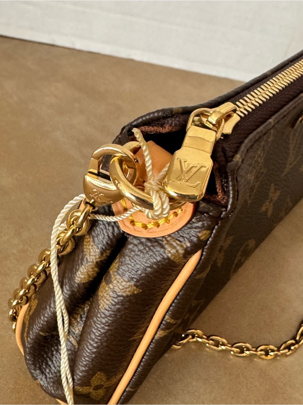 Louis Vuitton Pochette Eva M13567 *NWT* - Picture 7 of 15